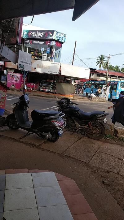 Navarathna Bakers & Cool Bar