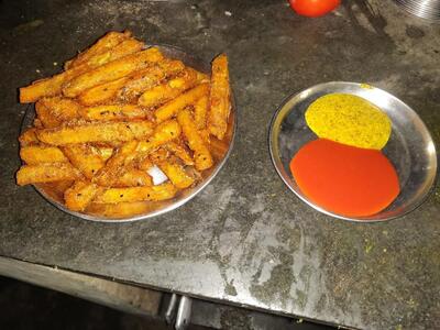 Ram Bharose Hindu Hotel