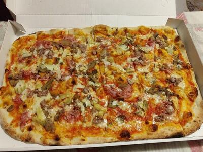 Cheeky Pizza Di Naldo Colella