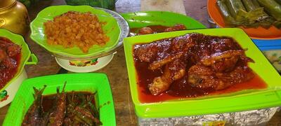 KEDAI DUA DARA