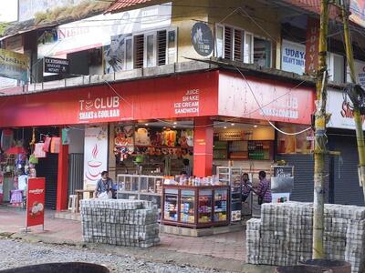 T Club. Snacks and Coolbar