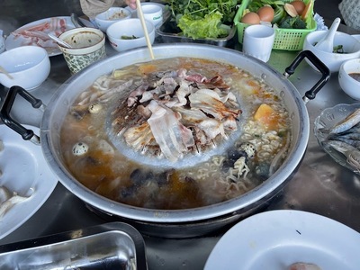 Yar Pyae Hot Pot