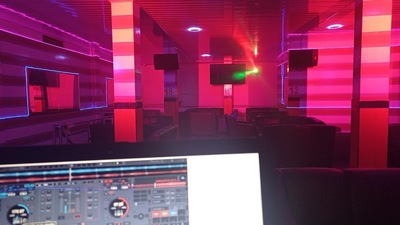 DISCOTECA KARAOKE AVE DE CRISTAL