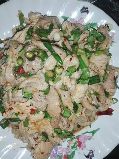 ร้านน้องเพลงริมคลอง