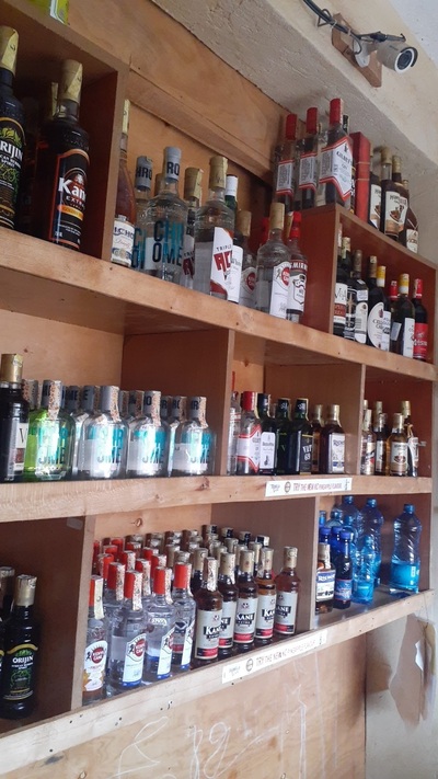Lucky Bee wines and Spirits