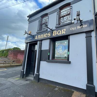 Annies Bar