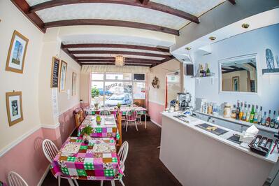 Copperfields Diner