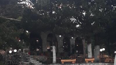 Restaurant Apollonia , llogora