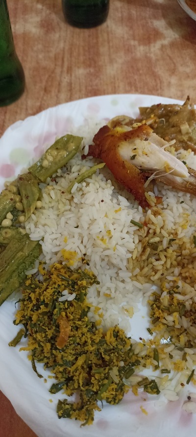 Noor junaid evr restaurant