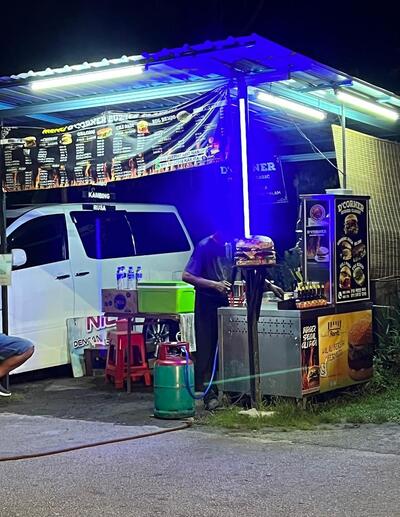 D’Corner Burger Ramly