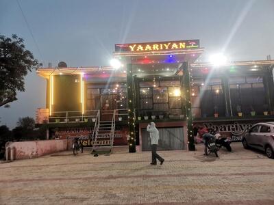 Yaariyaan Hotel & restaurant