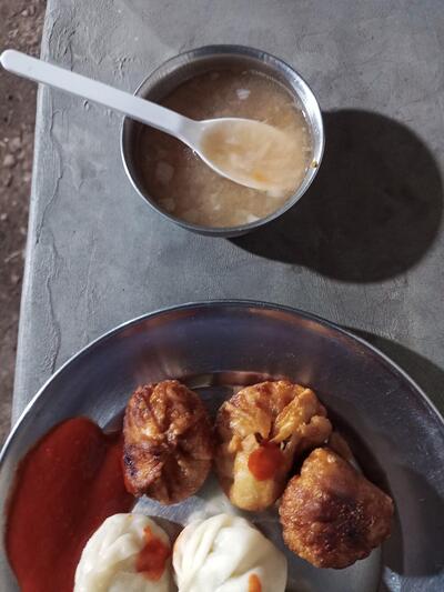 বাগাটি মোমো।