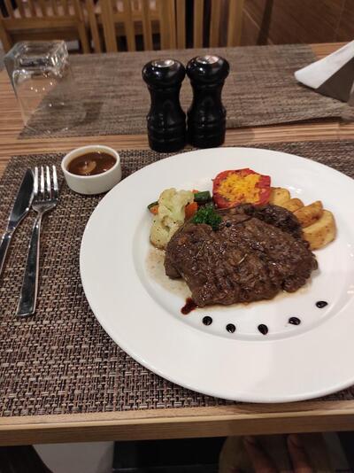 Le Torta - Cakes & Bistro