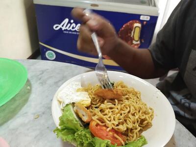Warmindo Kedai Omin