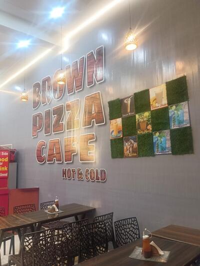 Brown pizza cafe