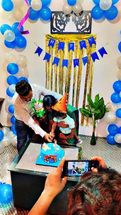 33 MILESTONE cafe & restaurant