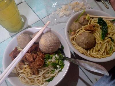 MIE AYAM BAKSO