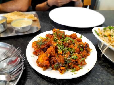 Sri Krishna Inn - Veg Restaurant