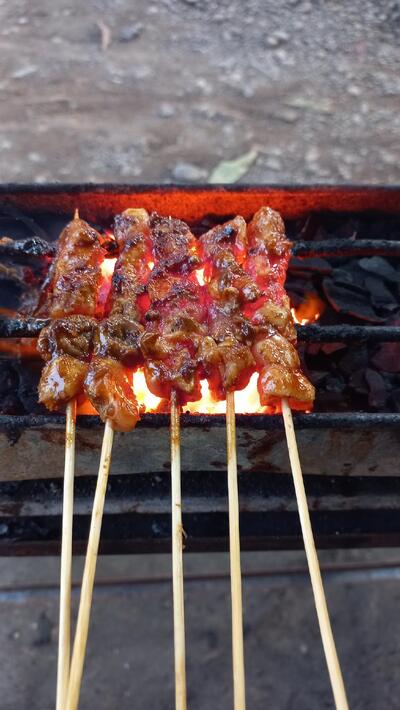DOA RESTU SATE AYAM DAN KAMBING