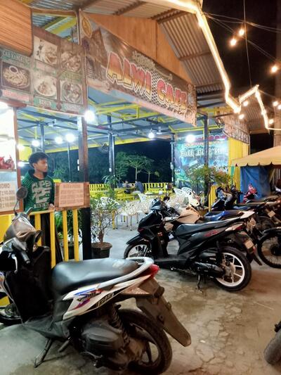 Alwi Cafe
