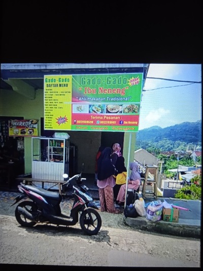 Gado- gado betawi ibu neneng