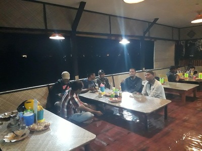 Rumah makan Lapiak Pandan