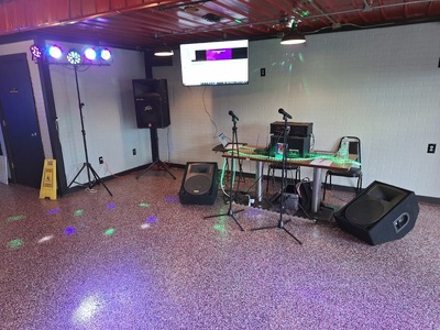 Dawg House Sports Bar & Grill