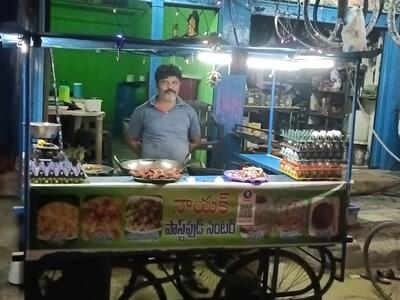 Naik fast food and pizza spot