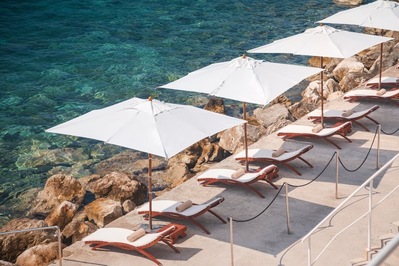 NUKU Beach & Bar