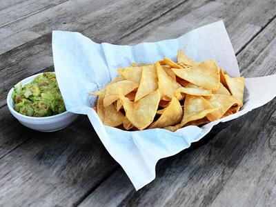 A Los Tacos Mexican & Seafood