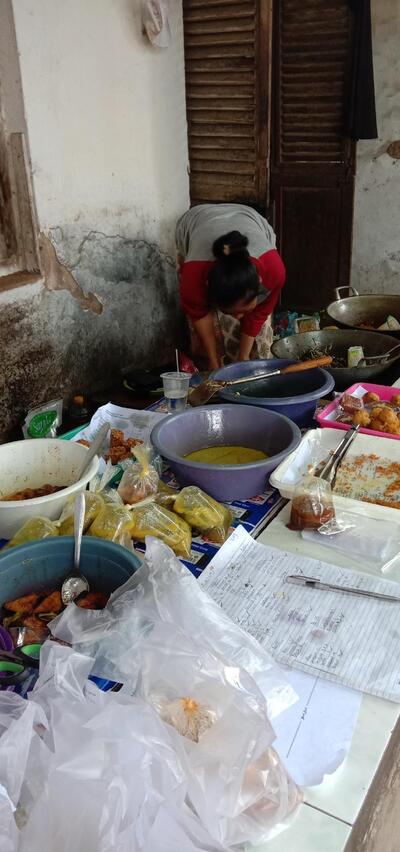 Warung Lauk Bu Merry