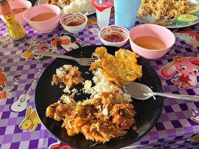 ข้าวขาหมูดาวเรือง