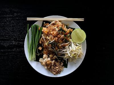 ผัดไททรงเครื่องสูตรโบราณ เจ๊ออย