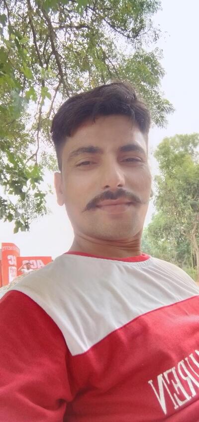 Girish Chandra yadav fastfood