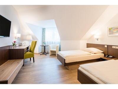 Restaurants "blaue Ente" & "Libelle" im Waldhotel Schäferberg