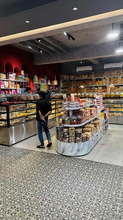 SAFFRON Bakes & Restaurant