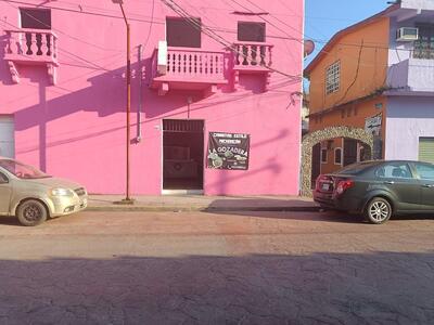 Carnitas La Gozadera.
