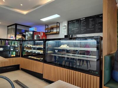 ÉBANO - Lanchonete.