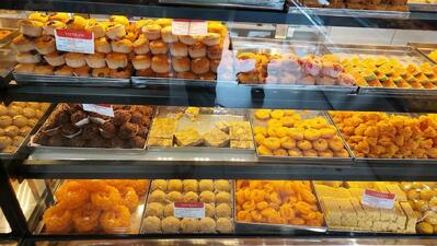 SAFFRON Bakes & Restaurant