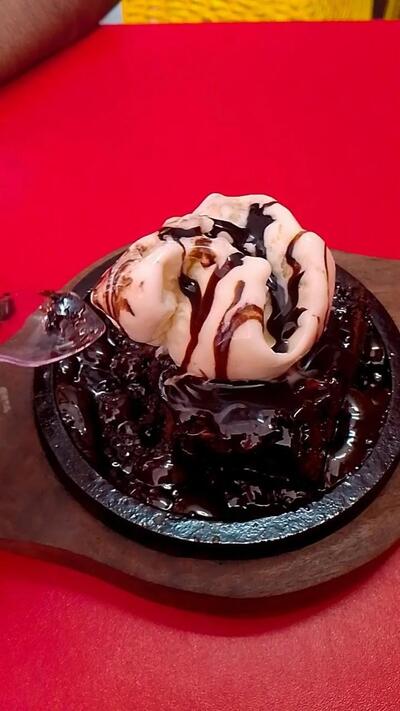 Pizza Mania, Porumamilla