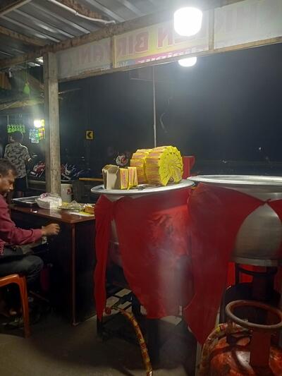 Kolkata Dada Boudi Chicken Biryani