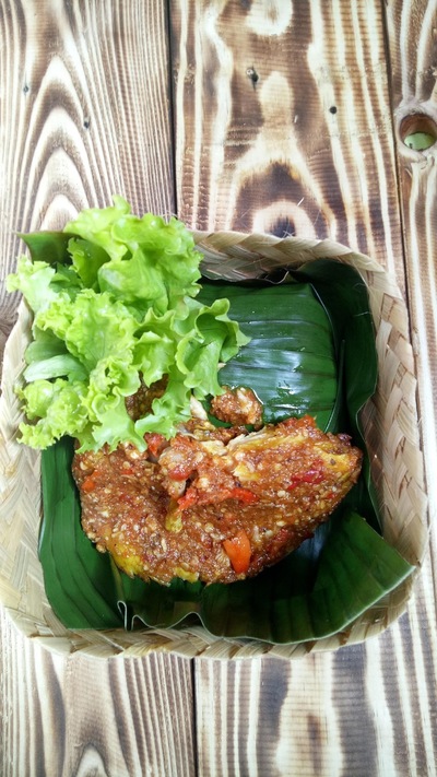 Ayam Gepuk Wess Bejo