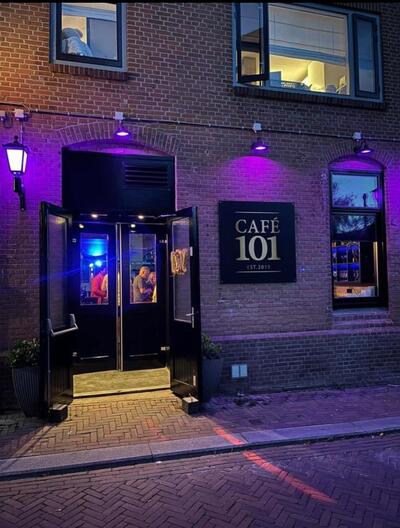 Café 101