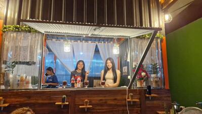 ร้านพิซซ่ามาดาม