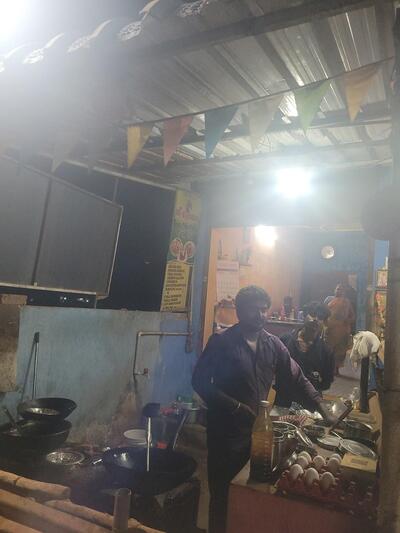 SRI ELUMALAI FASTFOOD & CATERING