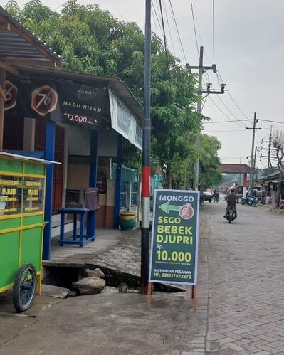 SEGO BEBEK DJUPRI LAMONGAN