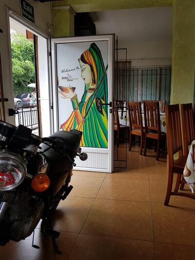Waka mama Restaurant