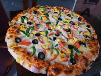 Pizza On photo
