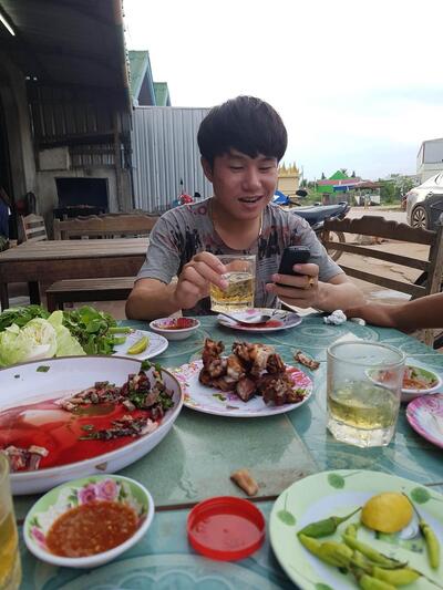 ຮ້ານປິ້ງເປັດກັນເອງ