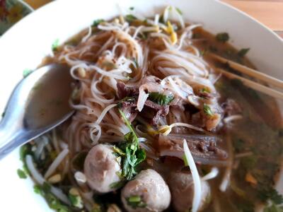 ຮ້ານຂາຍເຝີເຊໂນ